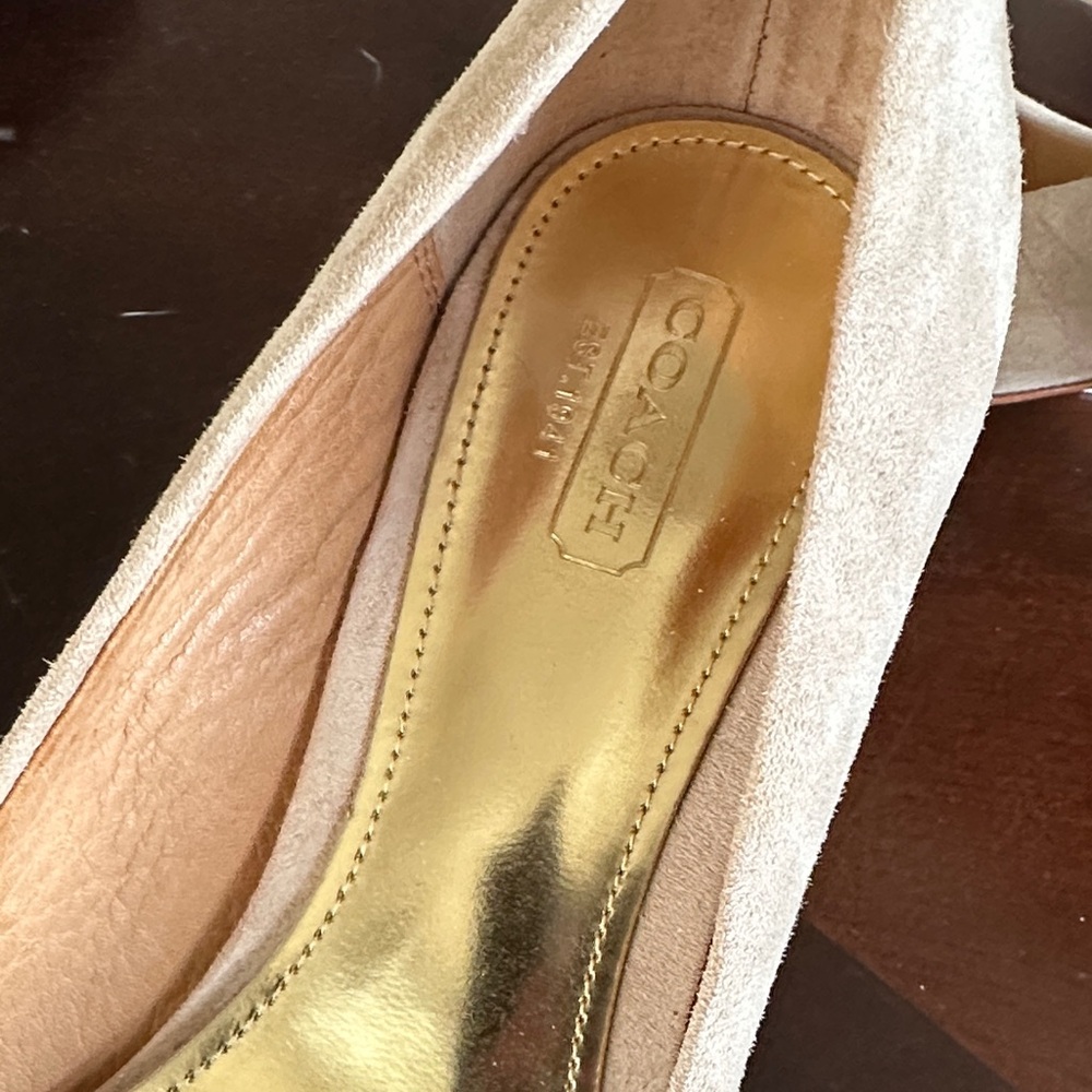 Coach Suede Pumps 7.5 - Picture 11 of 11